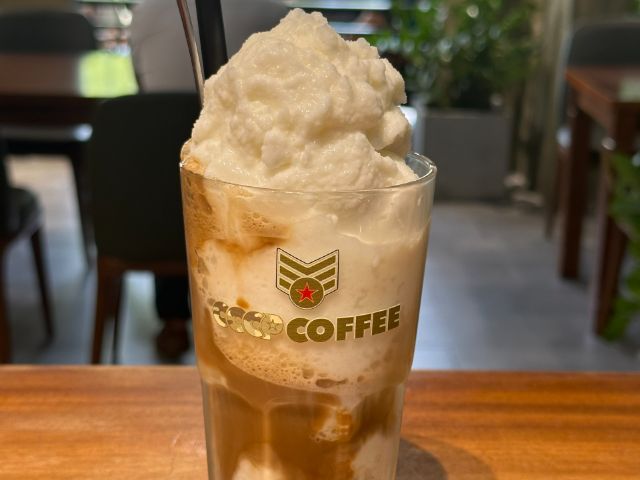 코코넛 밀크 커피