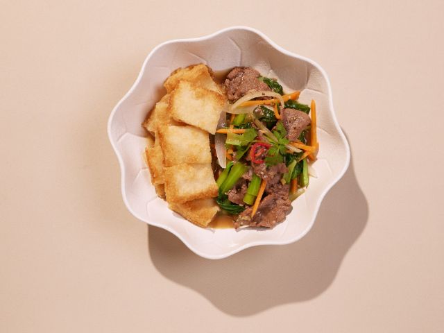 호아 툭 1호점 - 하이 바 쯔룽_쇠고기와 야채를 넣은 바삭한 쌀국수_메뉴사진