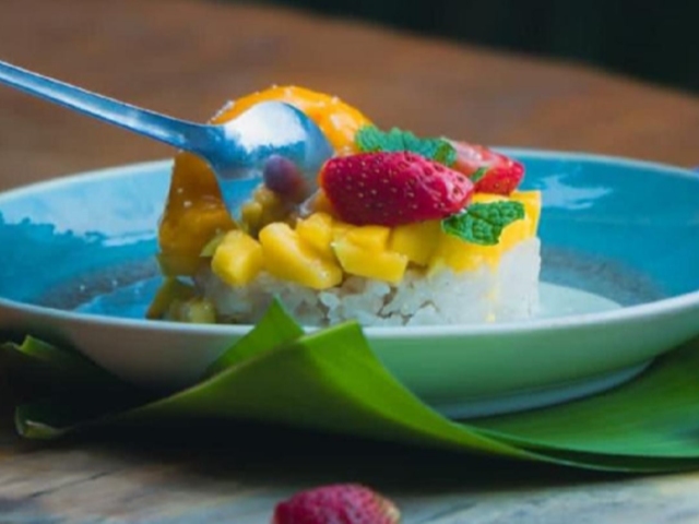 Citrus Berry Ubud_MANGO STIKY RICE_menu_image